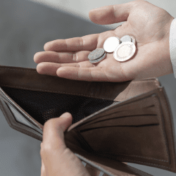 Более 1 млрд тенге задолжали работодатели в Казахстане