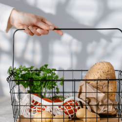 В Казахстане тестируют ваучеры вместо списка социально значимых продуктов