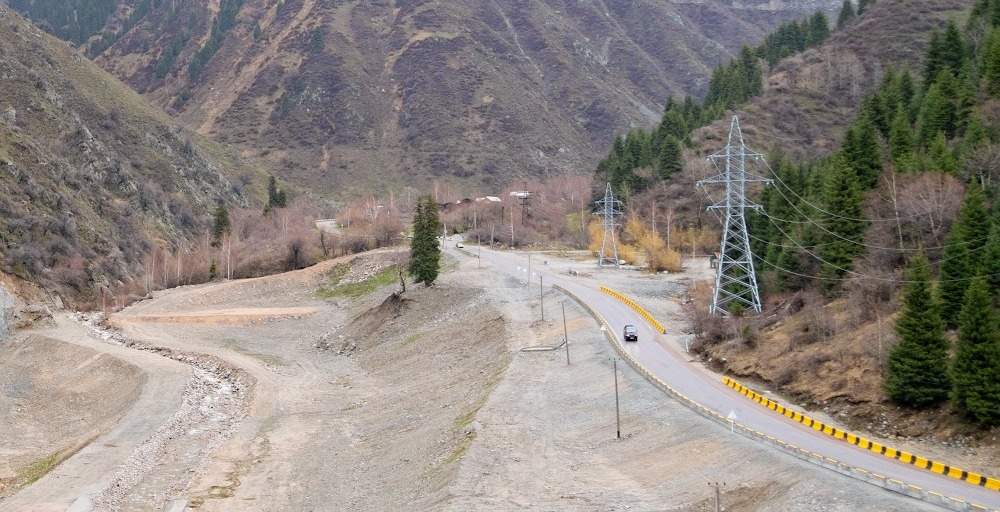 Соединяющую Алматы с Иссык-Куль дорогу открыли в Кыргызстане