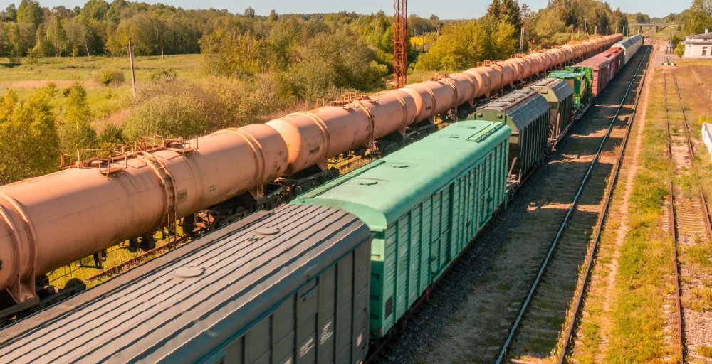 Свыше 1 млн тонн казахстанского зерна экспортировали по железной дороге