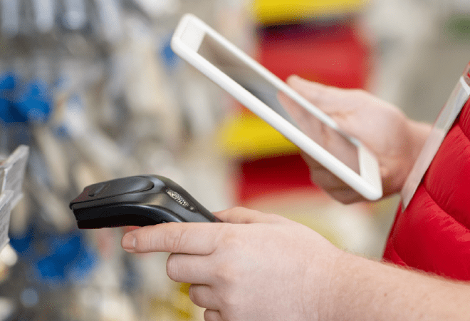 В Казахстане продавцов обязали ставить двойные ценники на товар