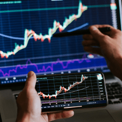 Қазақстанда биржалық брокерлерге міндетті лицензиялау енгізіледі 