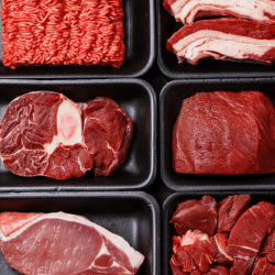 Изменятся ли цены на мясо перед Новым годом, рассказали в Минсельхозе