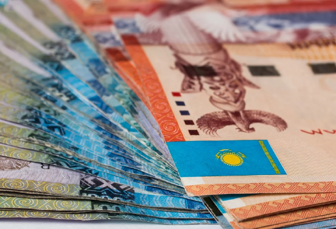 Госпособия многодетным и награжденным матерям превысили 555 млрд тенге