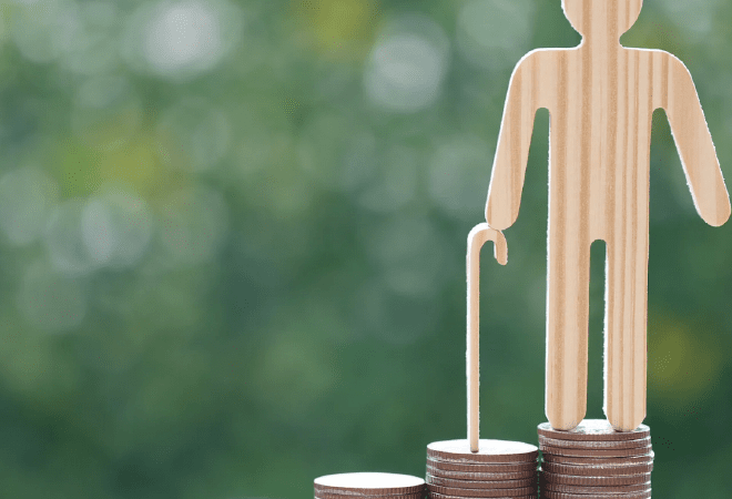 Пенсии и пособия вырастут на 10% в Казахстане в 2026 году