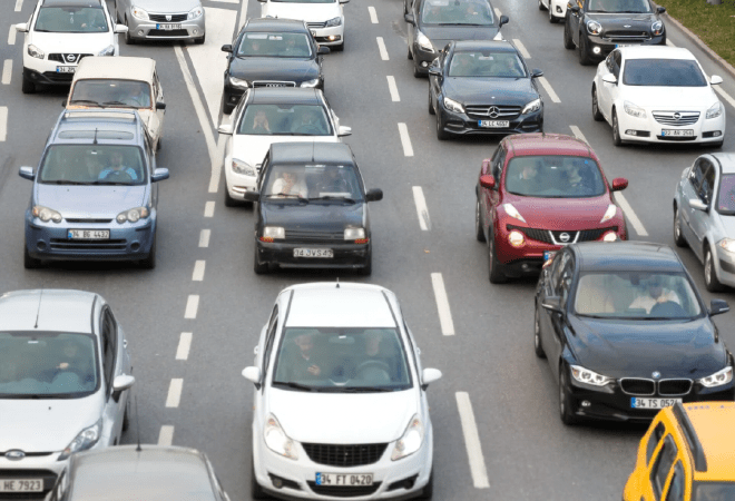 1,2 млн машин в день: Алматы подошёл к транспортной черте