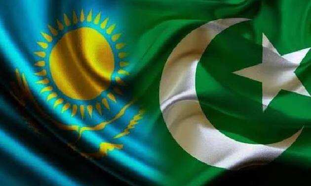 Казахстан поставит 600 электроавтобусов в Пакистан