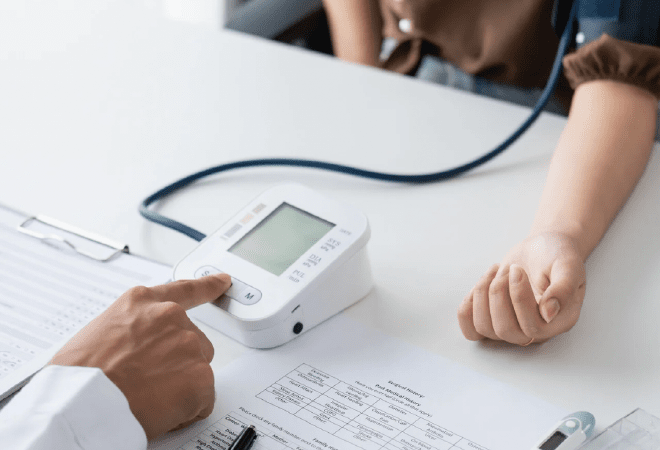 Первичную медпомощь усиливают: на стимулирующие выплаты направили 20 млрд тенге