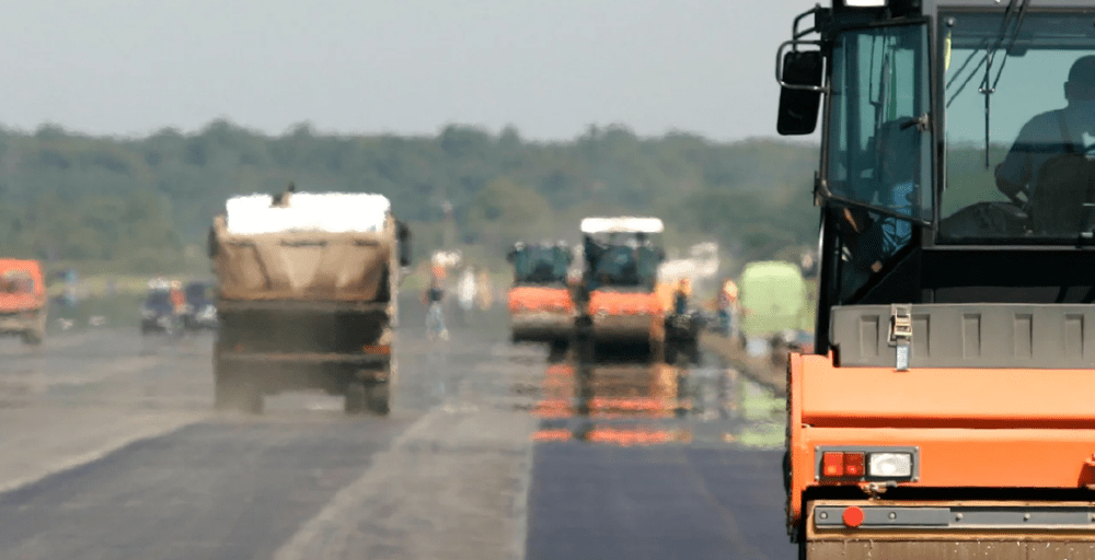 Строительство 1 км дороги в Казахстане стоит 500 млн