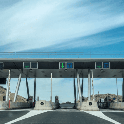 Биыл ақылы жолдардан 100 млрд теңге түсуі мүмкін  