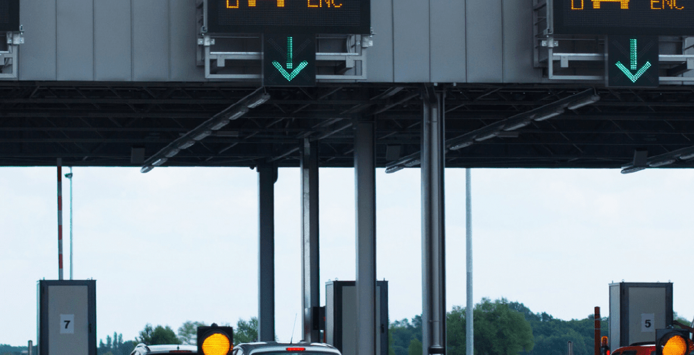 Правила оплаты на платных дорогах смягчили в Казахстане