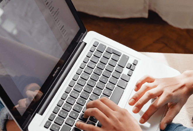 Более 369 тысяч казахстанцев зарабатывают через онлайн‑сервисы