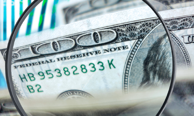 Глава Нацбанка объяснил, почему падает курс доллара и что это значит для казахстанцев