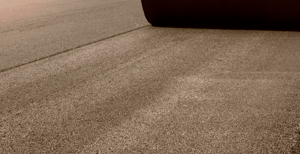 Казахстан увеличивает закупки сырья из России перед началом сезона стройки дорог