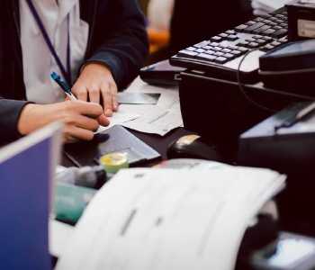 Почему кредиты не стали дешевле после снижения предельных ставок - эксперт