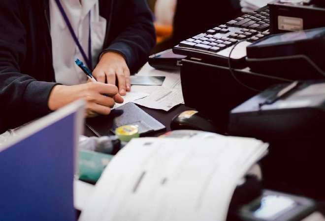 Почему кредиты не стали дешевле после снижения предельных ставок - эксперт