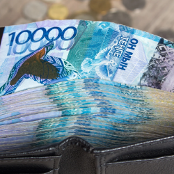 Медианная зарплата в Казахстане превысила 339 тысяч тенге в конце 2025 года