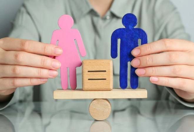 Мужчины зарабатывают на 30% больше: как выглядит гендерный разрыв в Казахстане