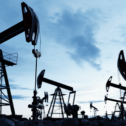 Запрет на вывоз нефтепродуктов продлили еще на полгода в Казахстане