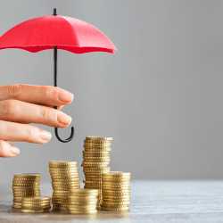 Казахстанцев предупредили о потере пенсионных средств