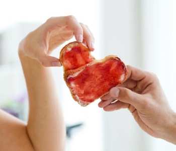 Почему зумеры выбирают милф - это тренд или медийный эффект?