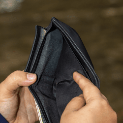 В Казахстане меняют правила банкротства населения