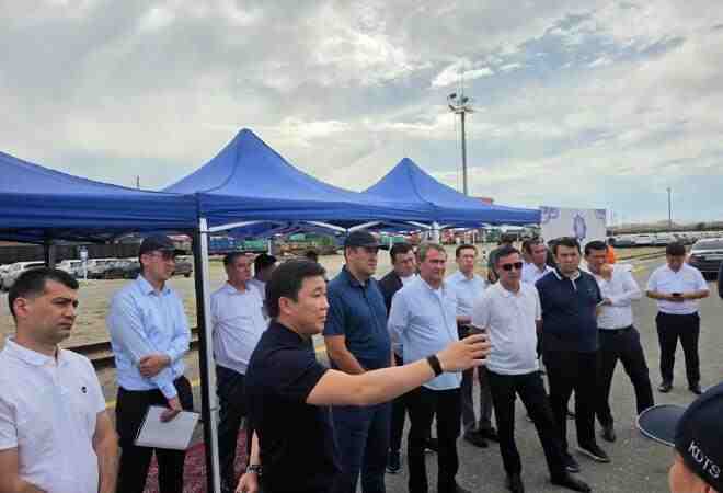 Қазақстан мен Өзбекстан Қытайдан келетін жүк ағынын арттырмақ