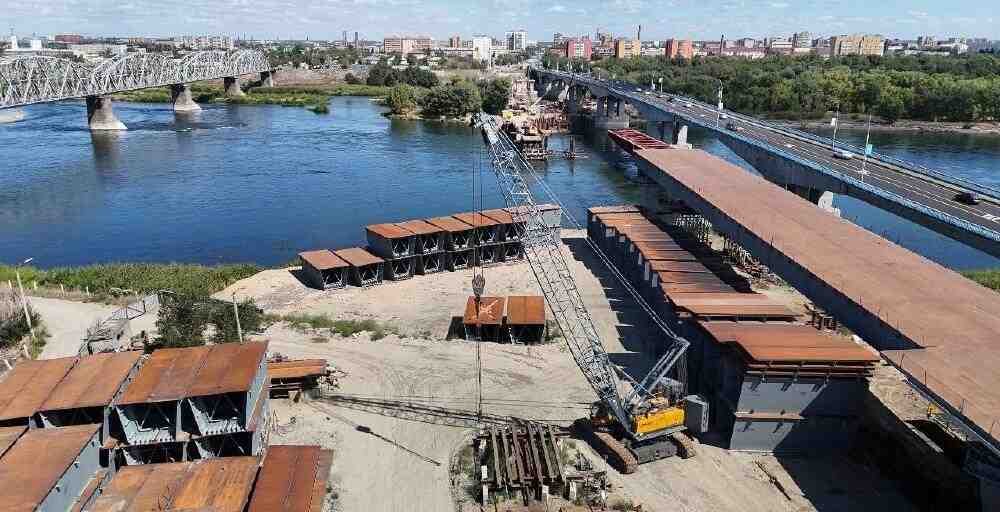 Семейде жаңа автокөлік көпірінің құрылысы жалғасып жатыр