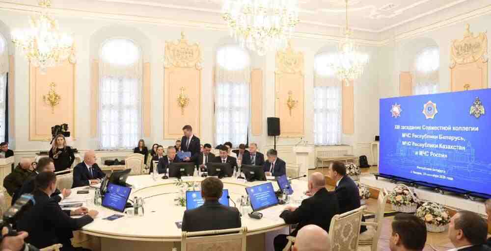 Казахстан представил роботизированную и беспилотную технику